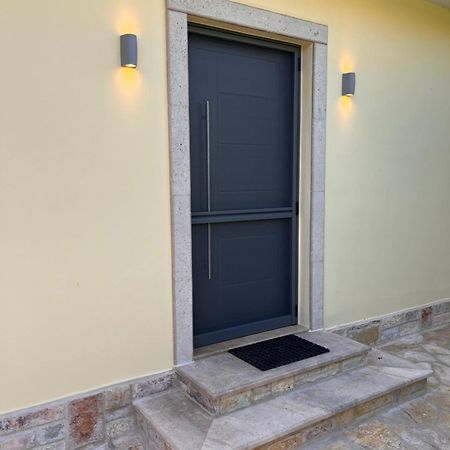 קסילוקסטרו Diamante Beachfront Suites מראה חיצוני תמונה